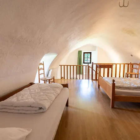 Casa de Férias Le Prieure 5/6 Personnes *
