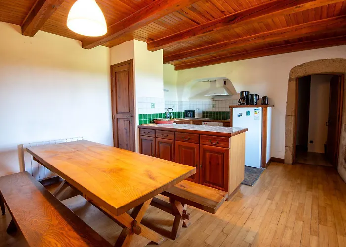 Le Prieure 5/6 Personnes Feriehus Saint-Pierre-des-Tripiers